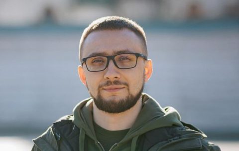 Министр обороны Михаил Федоров назначил Сергея Стерненко советником по вопросам расширения использования беспилотников на фронте и эффективности подразделений.