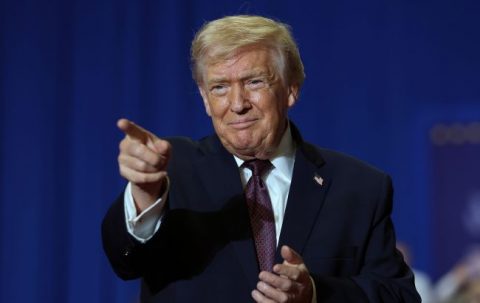 Дональд Трамп заявил в Давосе, что Украина и Россия умеренно близки к мирному соглашению, и анонсировал встречу с Владимиром Зеленским