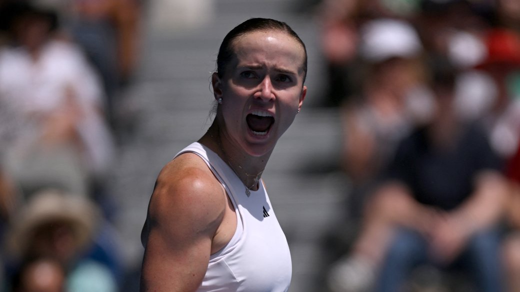 Элина Свитолина победила польку Линду Климовичову во втором круге Australian Open-2026 и вышла в третий раунд турнира в Мельбурне.