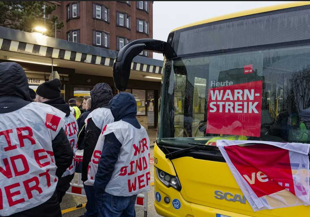 В Берлине ожидаются масштабные транспортные забастовки. Рассказываем, как будут работать S-Bahn, U-Bahn, региональные поезда и какие дороги перекроют