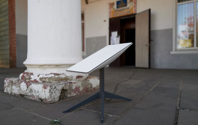 Польша продолжает финансировать 29 тысяч терминалов Starlink для Украины. Минцифры подтвердило поддержку и сообщило об ограничениях для неавторизованных устройств.