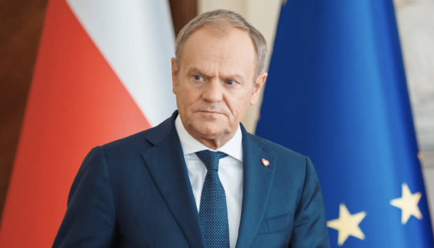Туск назвал абсурдом перемирие РФ на 9 мая и заявил, что Польша не будет убеждать Украину соглашаться на паузу ради парада в Москве.
