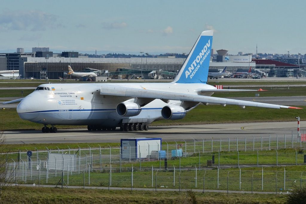 Грузовой самолет Ан-124-100 «Руслан» UR-82029 «Авиалиний Антонова»