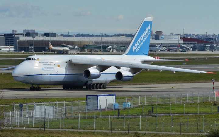 Грузовой самолет Ан-124-100 «Руслан» UR-82029 «Авиалиний Антонова»