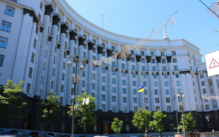 Здание правительства Украины на улице Грушевского в Киеве