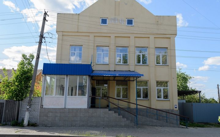 Здание центра занятости в Люботине