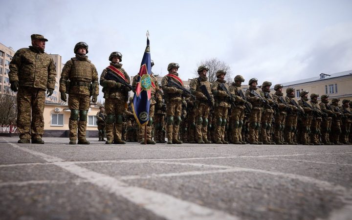 Бойцы Национальной гвардии Украины в строю, архивное фото