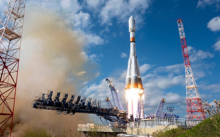 Запуск ракеты Союз-2.1б с космодрома Плесецк